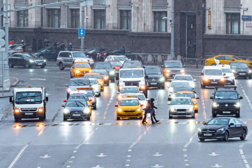 kak izmenitsya zhizn voditelej v 2022 godu glavnoe autonews